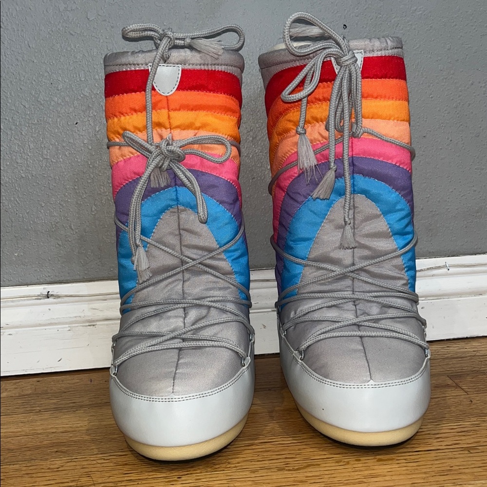 Moon Boot Icon Rainbow Snow Boots NWOB - Picture 3 of 17